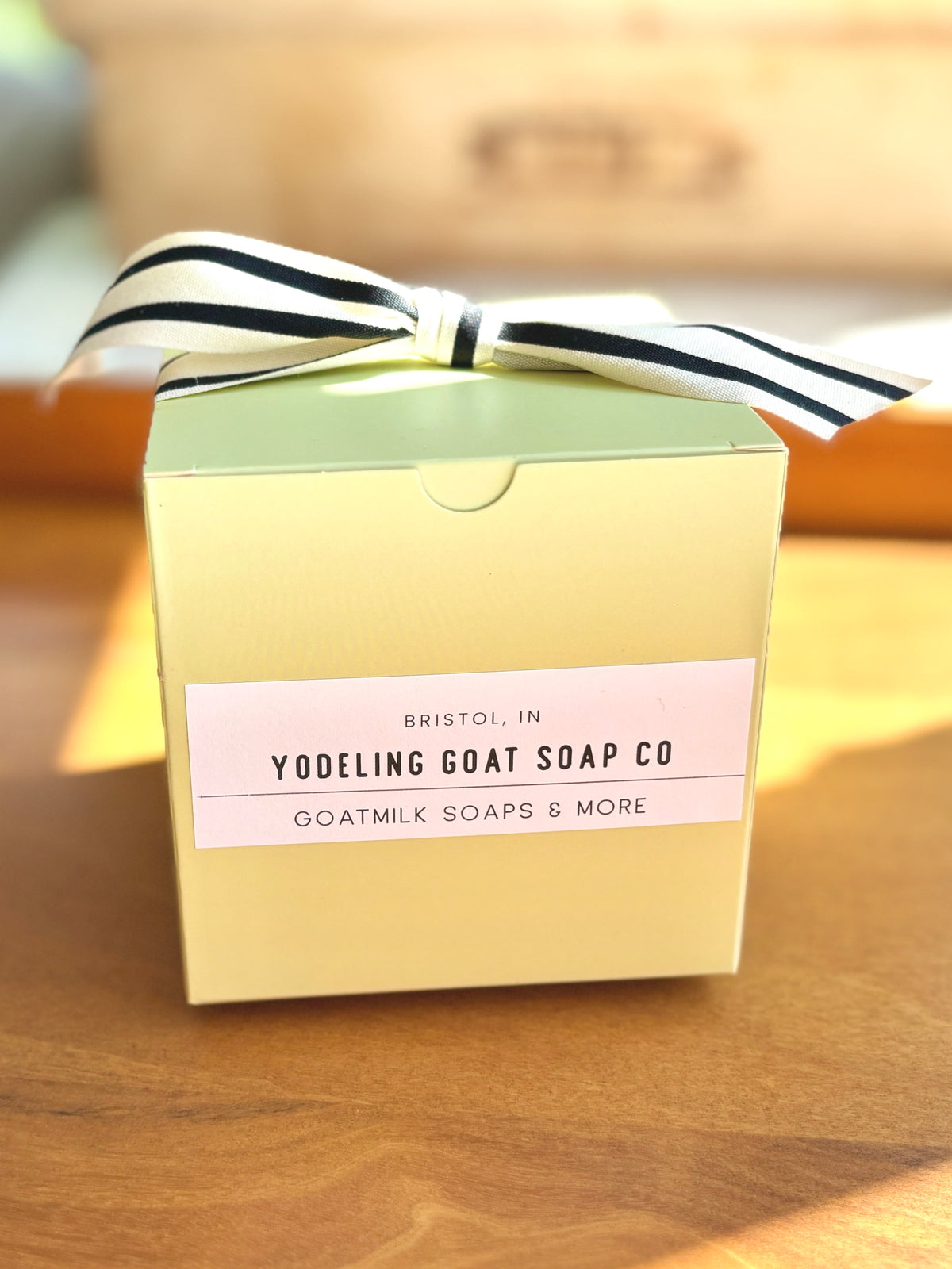 Yodeling Gift Box