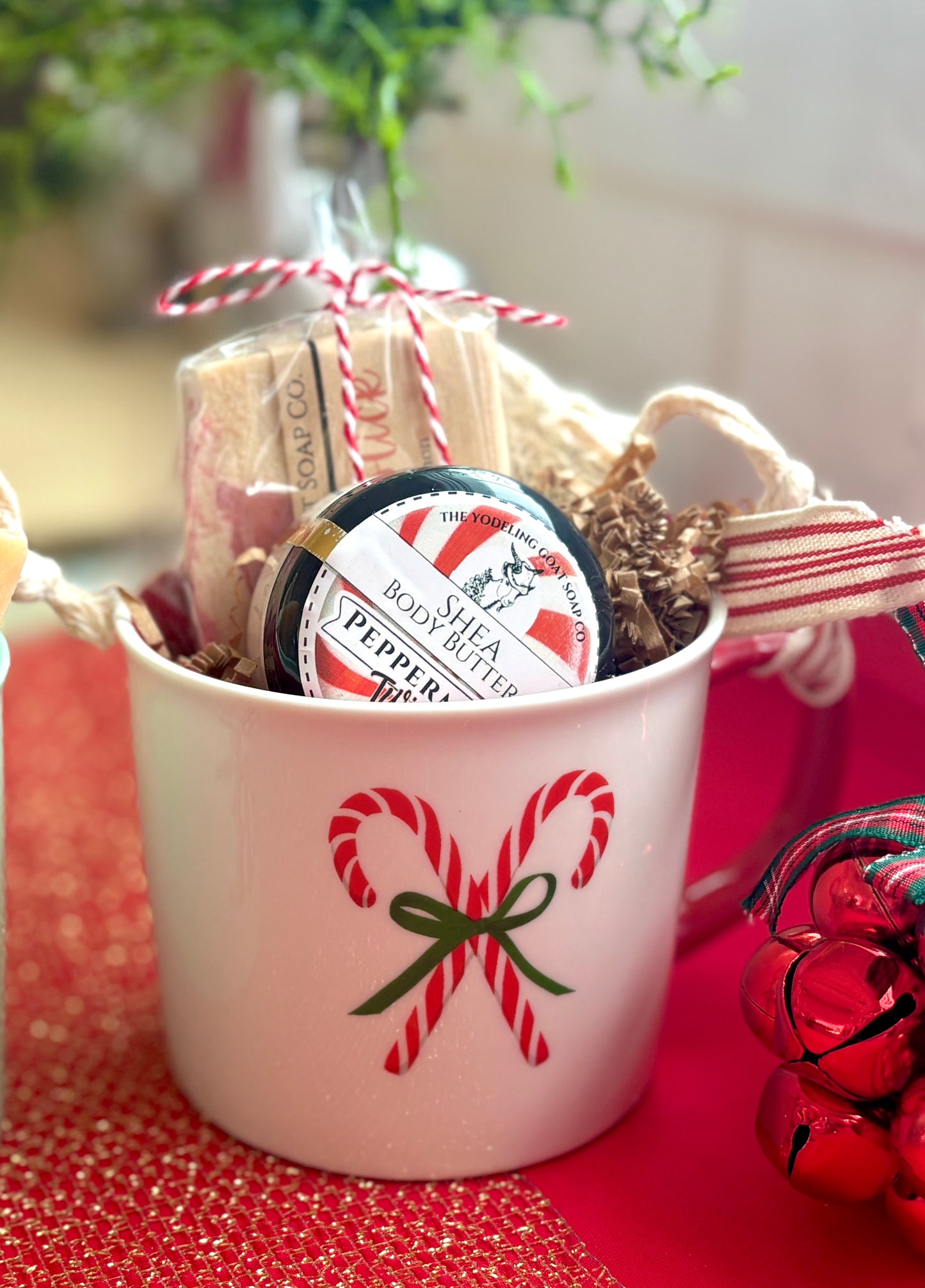 Mug Gift Set: Candy Cane