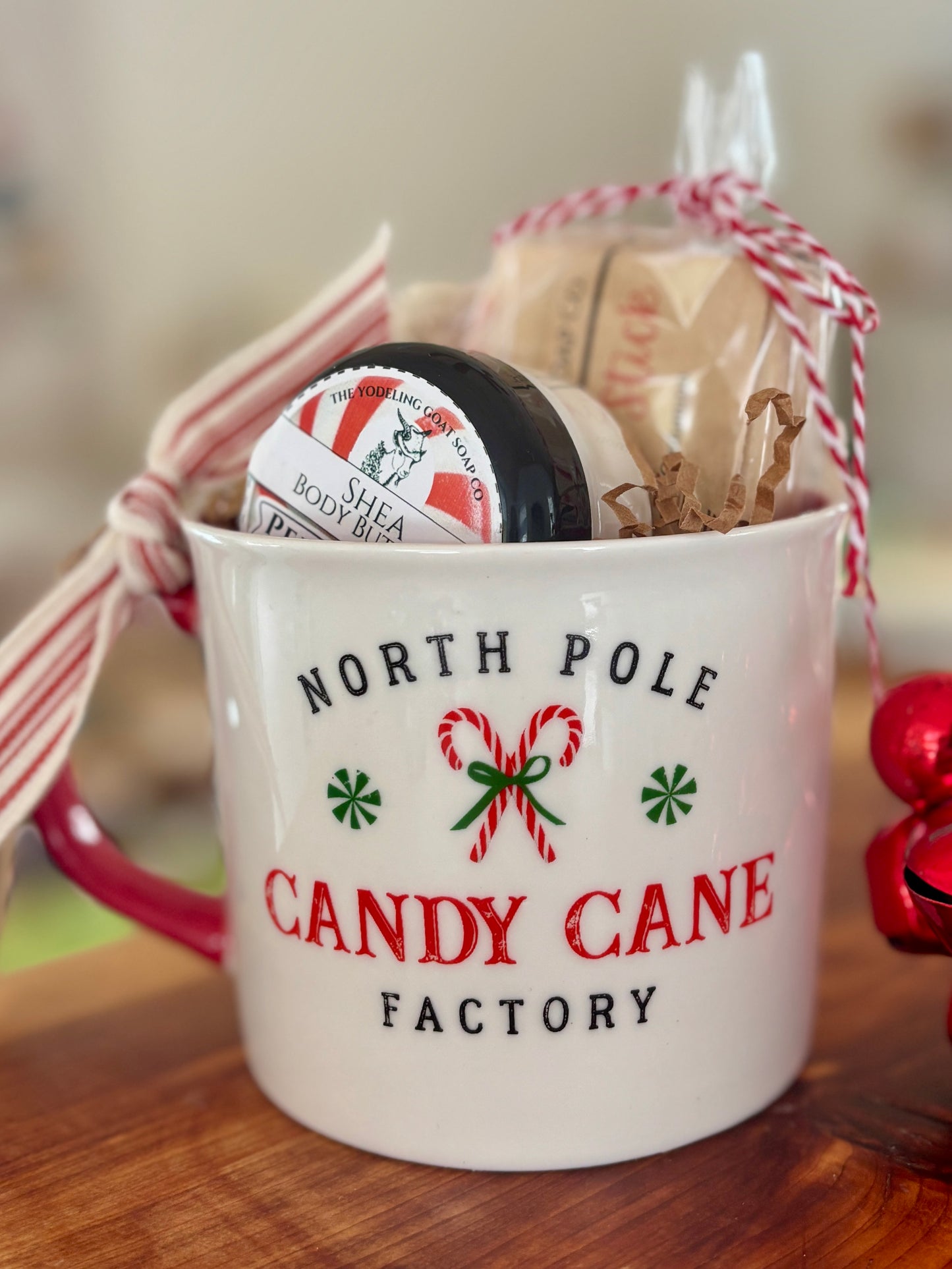 Mug Gift Set: Candy Cane