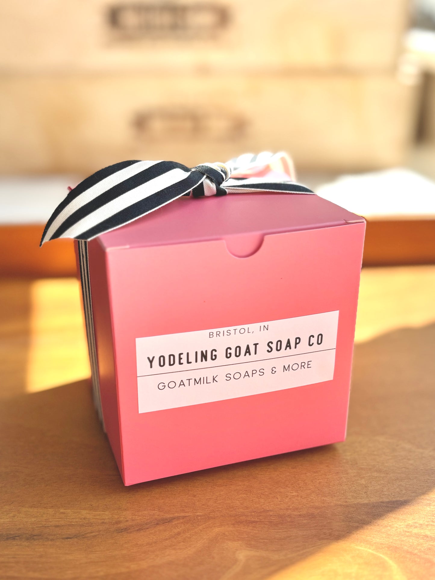 Yodeling Gift Box