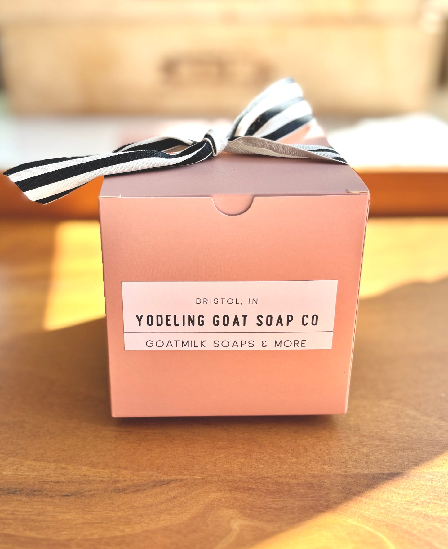 Yodeling Gift Box
