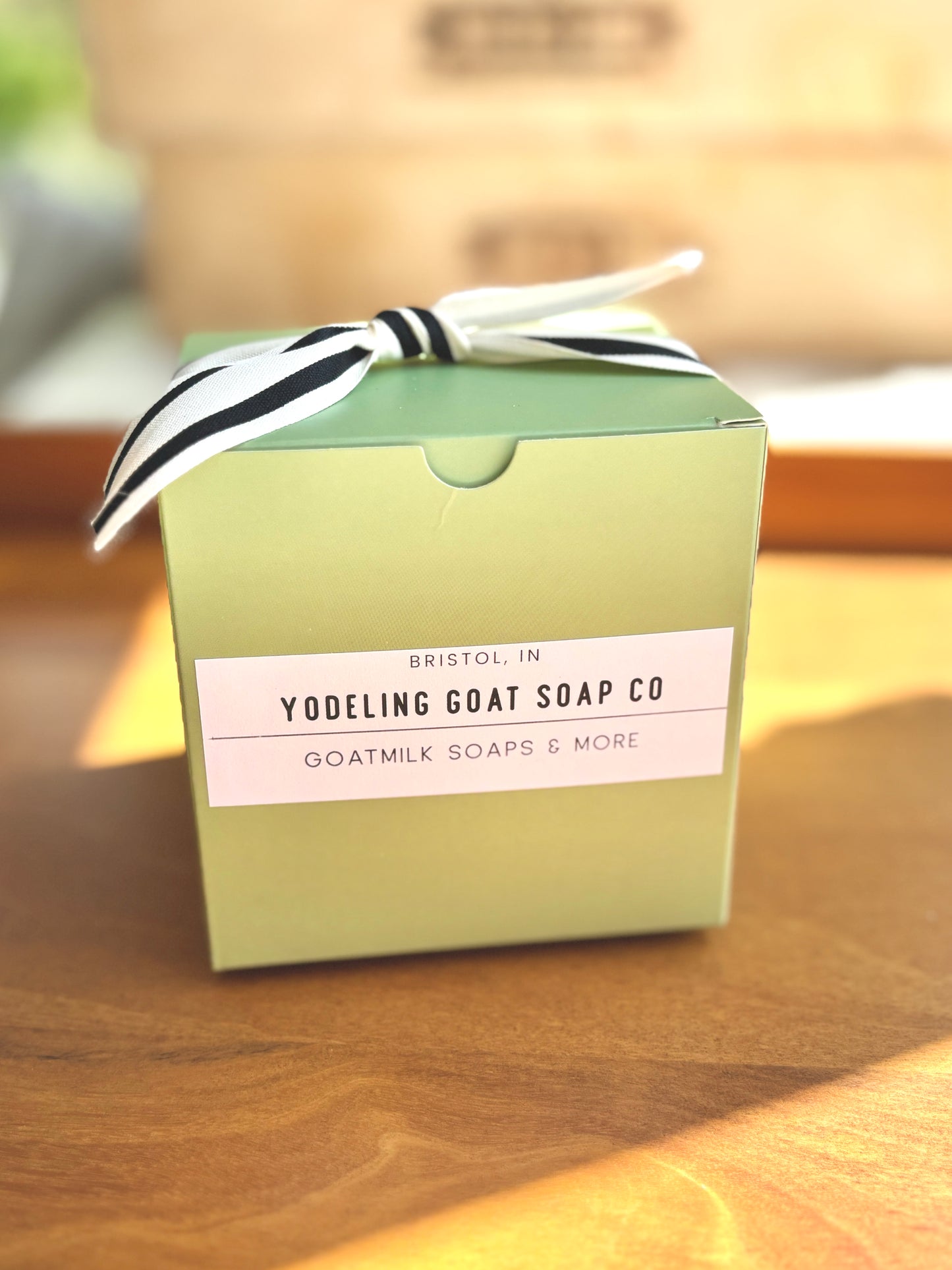 Yodeling Gift Box