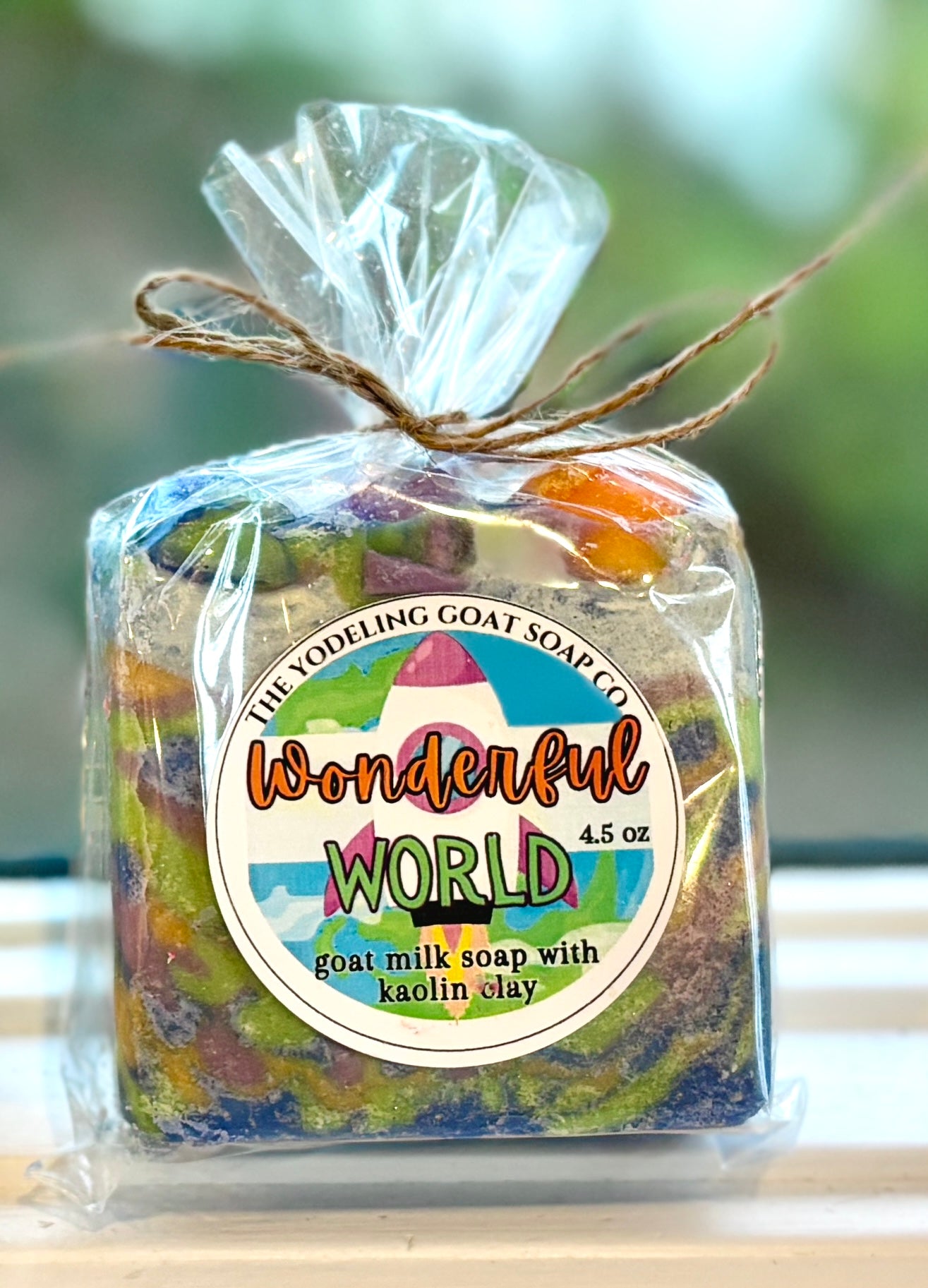 Yodeling Kids: “Wonderful World” (Ozone, Berry and White Tea scent)