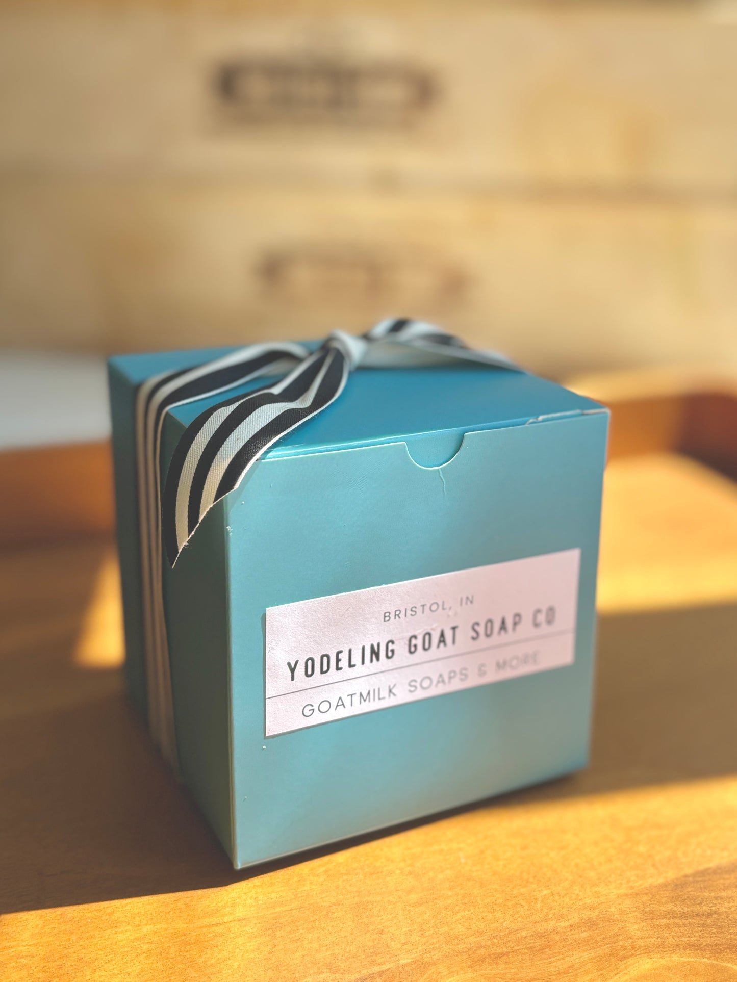 Yodeling Gift Box