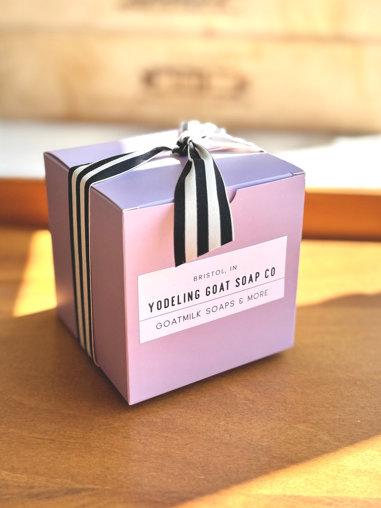 Yodeling Gift Box